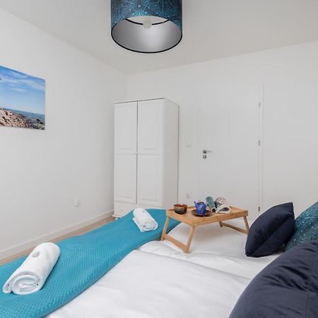 Gdanska Two-Bedroom Apartment Brzezno Beach By Noclegi Renters Eksteriør billede