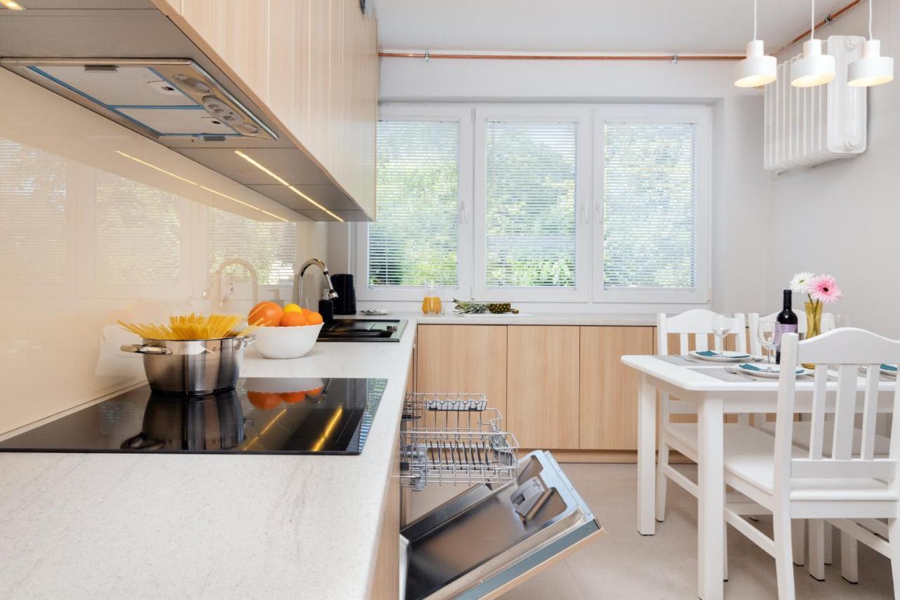 Gdanska Two-Bedroom Apartment Brzezno Beach By Noclegi Renters Eksteriør billede